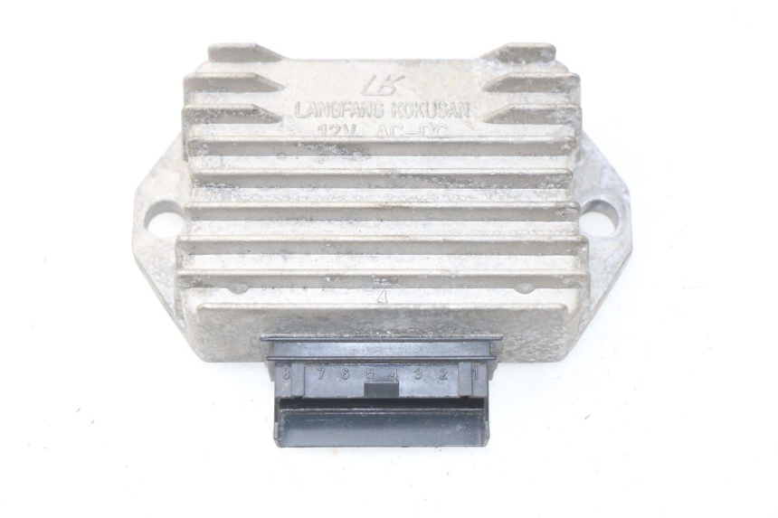 photo de LAADREGELAAR PIAGGIO VESPA SPRINT 2T 50 (2014 - 2018) - Hoofdaanzicht