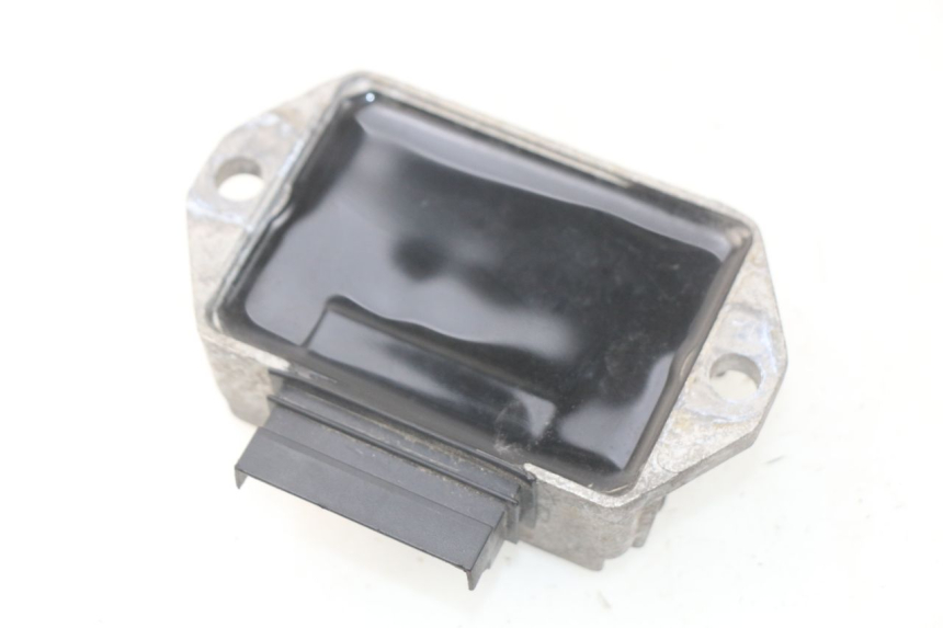 photo de LAADREGELAAR PIAGGIO VESPA SPRINT 2T 50 (2014 - 2018) - Detail van het onderdeel