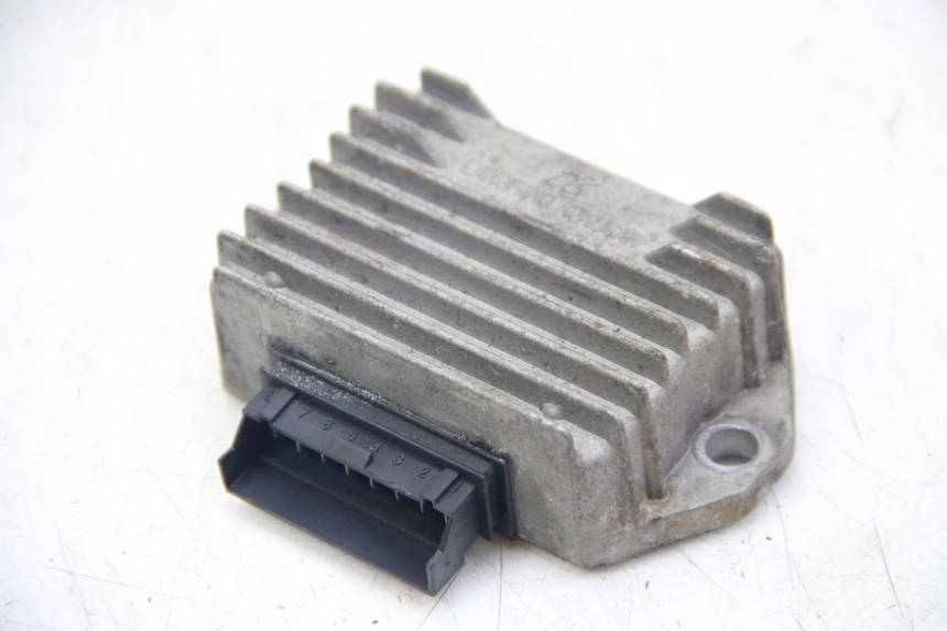 photo de LAADREGELAAR PIAGGIO VESPA SPRINT 2T 50 (2014 - 2018) - Detail van het onderdeel