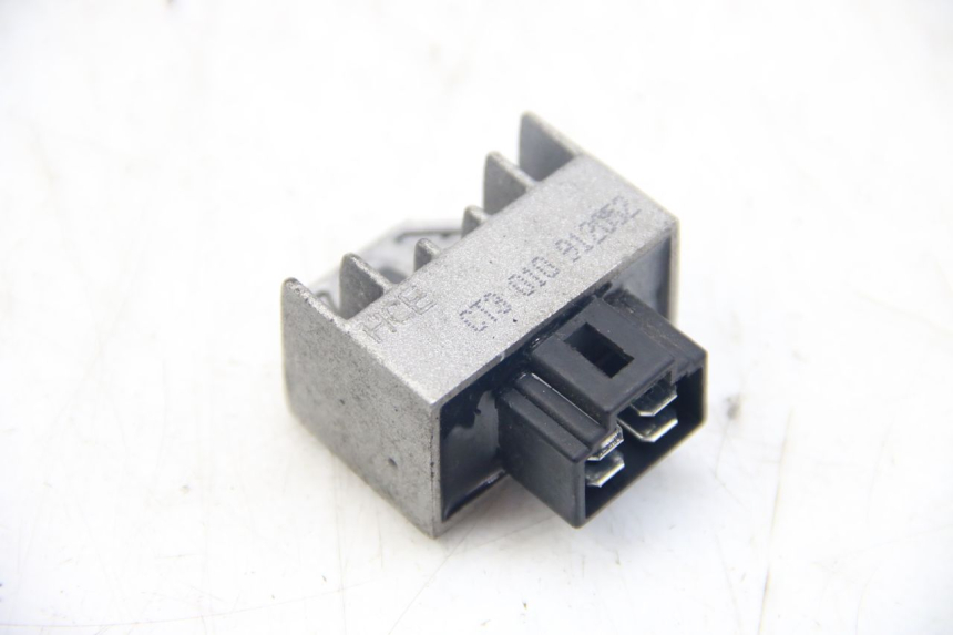 photo de LAADREGELAAR PEUGEOT VIVACITY NEW 4T 50 (2008 - 2017) - Hoofdaanzicht