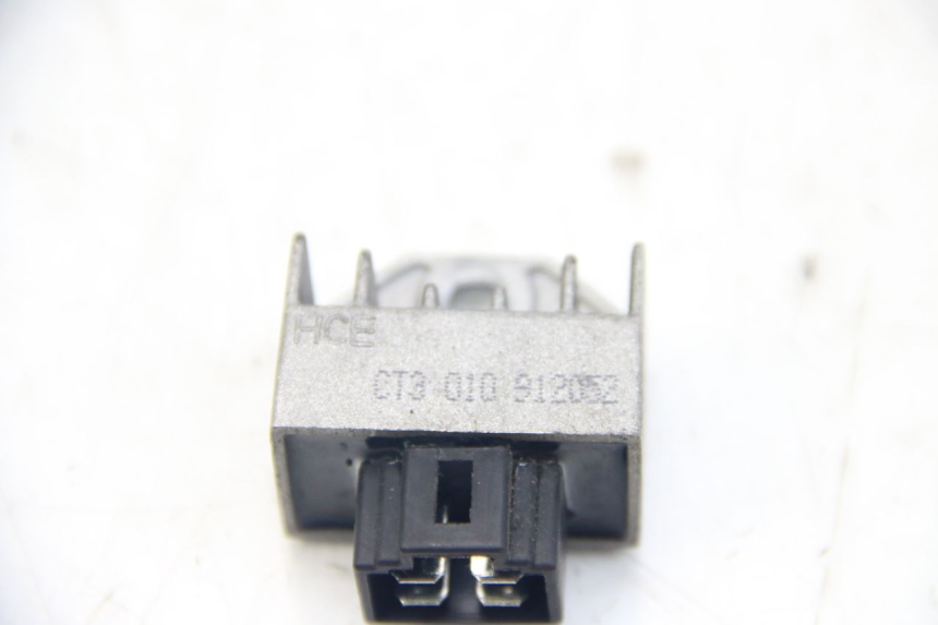 photo de LAADREGELAAR PEUGEOT VIVACITY NEW 4T 50 (2008 - 2017) - Andere kijkhoek