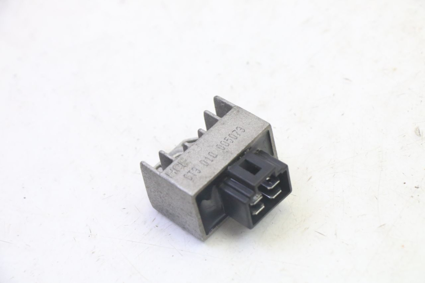 photo de LAADREGELAAR PEUGEOT VIVACITY NEW 4T 50 (2008 - 2017) - Hoofdaanzicht