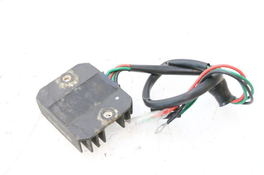 photo de LAADREGELAAR YAMAHA WAVE RUNNER GP R 1200 (2000 - 2003) - Detail van het onderdeel