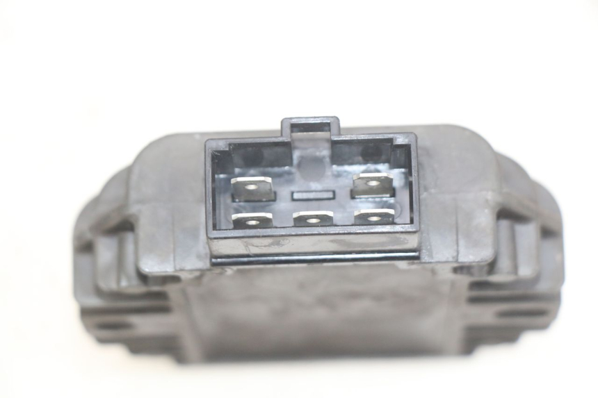 photo de LAADREGELAAR YAMAHA X-MAX XMAX 125 (2010 - 2013) - Detail van het onderdeel