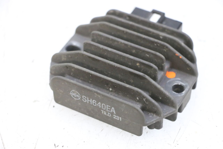 photo de LAADREGELAAR YAMAHA X-MAX XMAX 125 (2010 - 2013) - Overzicht