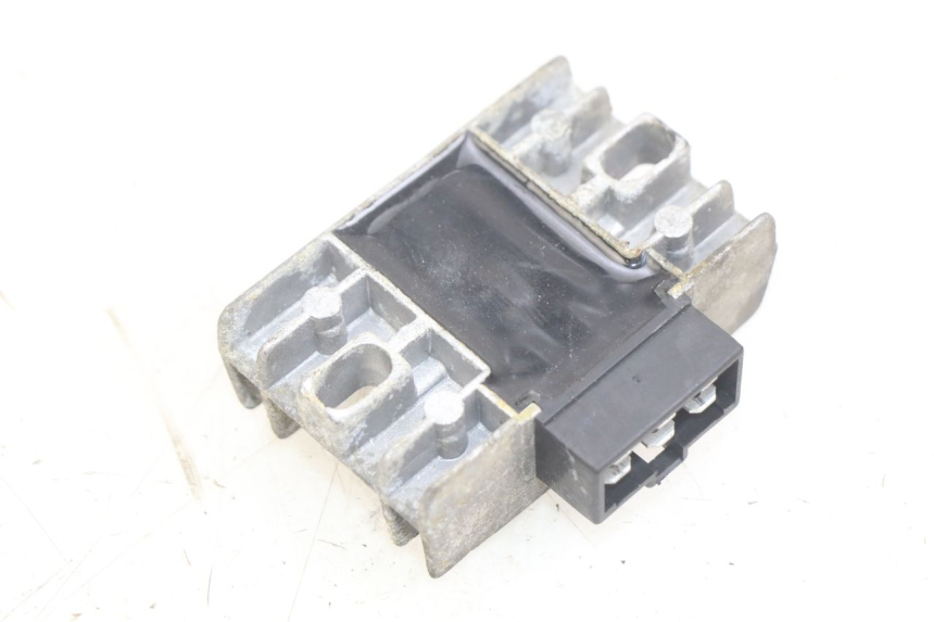 photo de LAADREGELAAR PIAGGIO X9 EVOLUTION 125 (2003 - 2007) - Detail van het onderdeel