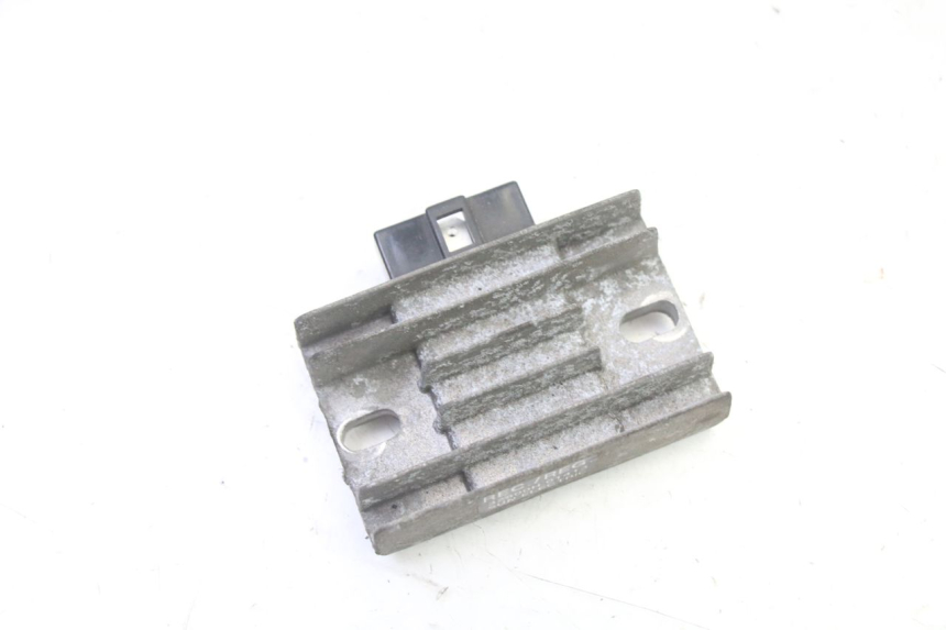 photo de LAADREGELAAR PIAGGIO X9 EVOLUTION 125 (2003 - 2007) - Detail van het onderdeel