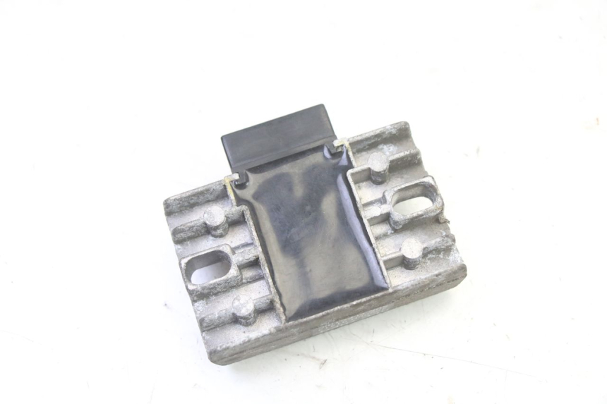 photo de LAADREGELAAR PIAGGIO X9 EVOLUTION 125 (2003 - 2007) - Technische close-up