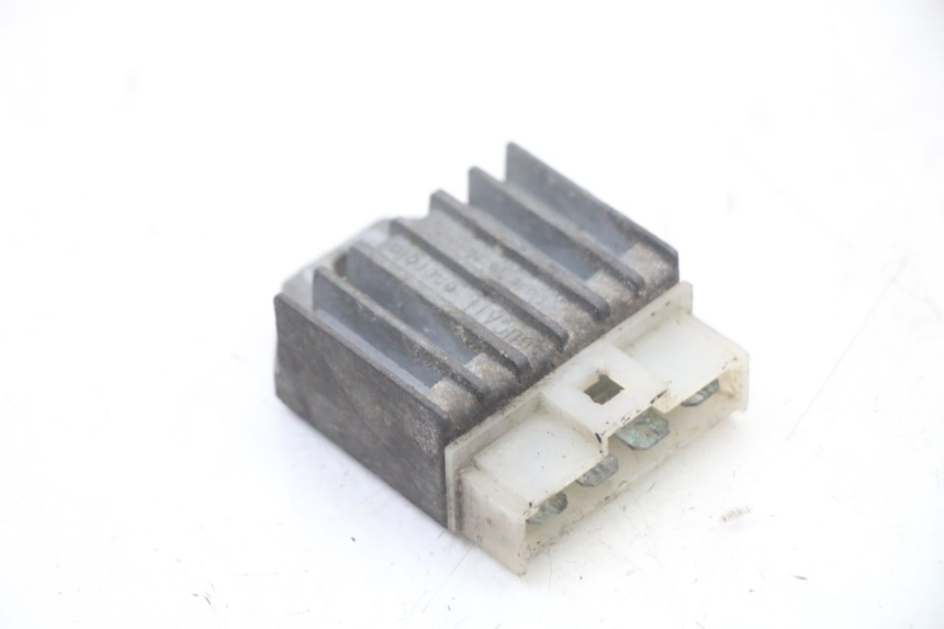 photo de LAADREGELAAR YAMAHA AEROX 50 (1997 - 2006) - Detail van het onderdeel