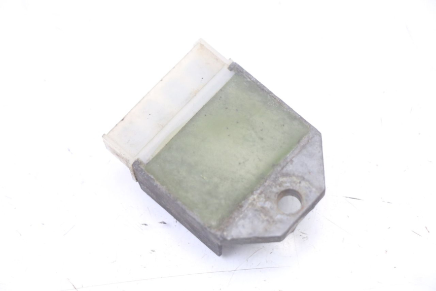 photo de LAADREGELAAR YAMAHA AEROX 50 (1997 - 2006) - Andere kijkhoek