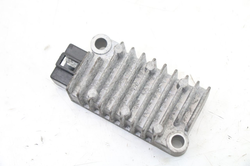 photo de LAADREGELAAR YAMAHA NEOS NEO'S 4T 50 (2008 - 2016) - Detail van het onderdeel