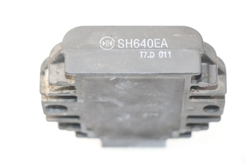 photo de LAADREGELAAR YAMAHA YP MAJESTY 125 (2007 - 2010) - Zoom op gebruiksstaat