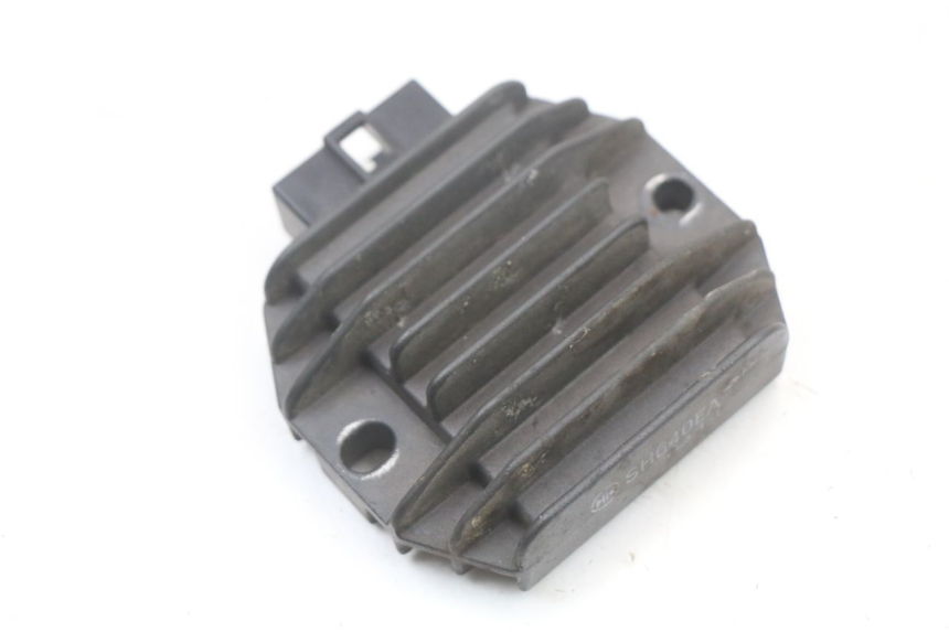 photo de LAADREGELAAR YAMAHA YP MAJESTY 125 (2002 - 2006) - Detail van het onderdeel