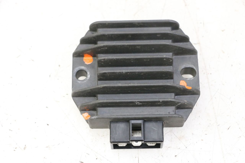 photo de LAADREGELAAR YAMAHA YP MAJESTY 125 (2002 - 2006) - Hoofdaanzicht