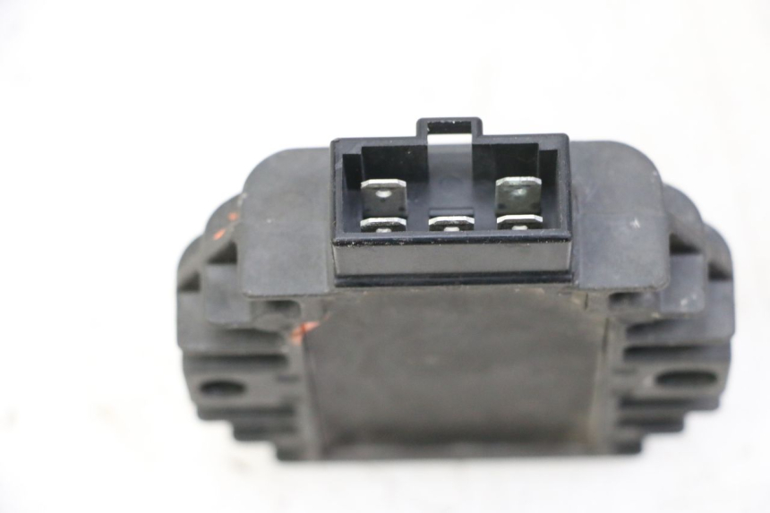 photo de LAADREGELAAR YAMAHA YP MAJESTY 125 (2002 - 2006) - Detail van het onderdeel