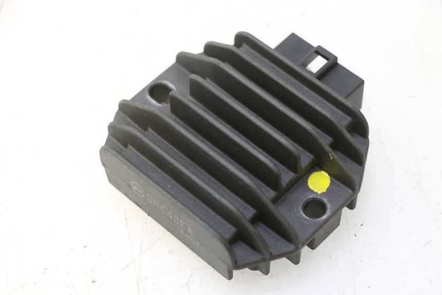 photo de LAADREGELAAR YAMAHA YP MAJESTY 125 (1998 - 2001) - Technische close-up