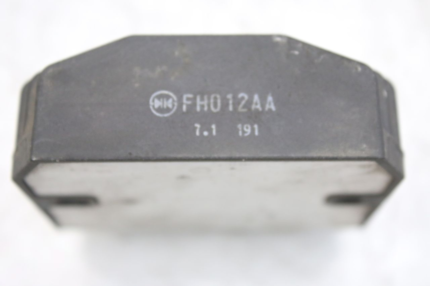 photo de LAADREGELAAR YAMAHA YZF R1 1000 (2007 - 2008) - Zoom op gebruiksstaat