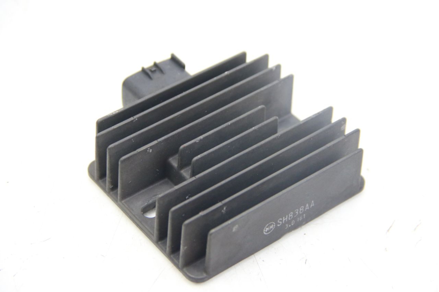 photo de LAADREGELAAR KAWASAKI Z ABS 1000 (2014 - 2020) - Detail van het onderdeel