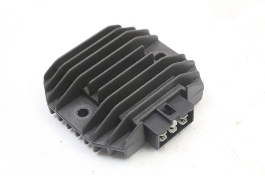 photo de LAADREGELAAR KAWASAKI ZR7 ZR-7 S 750 (1999 - 2004) - Hoofdaanzicht