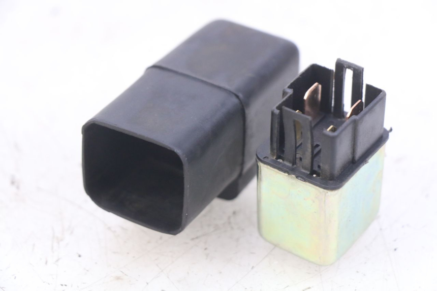 photo de STARTERRELAIS KYMCO AGILITY 16+ 4T 50 (2018 - 2023) - Andere kijkhoek