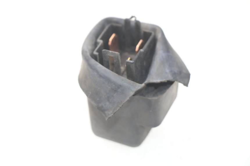 photo de STARTERRELAIS KYMCO AGILITY RS 2T 50 (2009 - 2013) - Bevestigingspunten