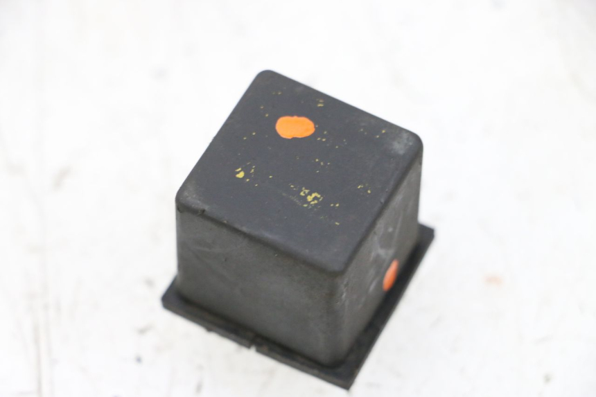 photo de STARTERRELAIS MBK BOOSTER SPIRIT NAKED 50 (2004 - 2017) - Andere kijkhoek