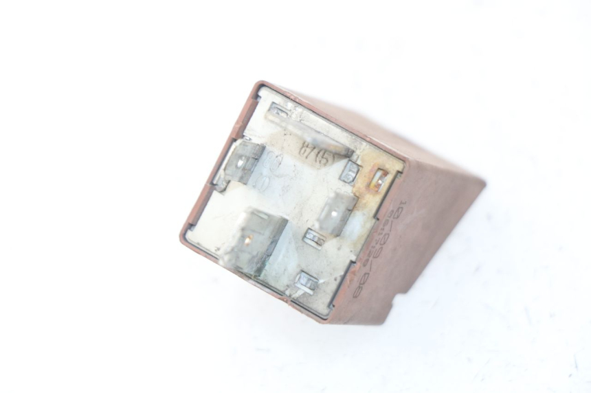 photo de STARTERRELAIS PIAGGIO CARNABY 125 (2007 - 2011) - Detail van het onderdeel