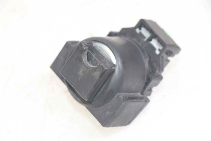 photo de STARTERRELAIS HONDA CBR F SC25 1000 (1989 - 1992) - Detail van het onderdeel