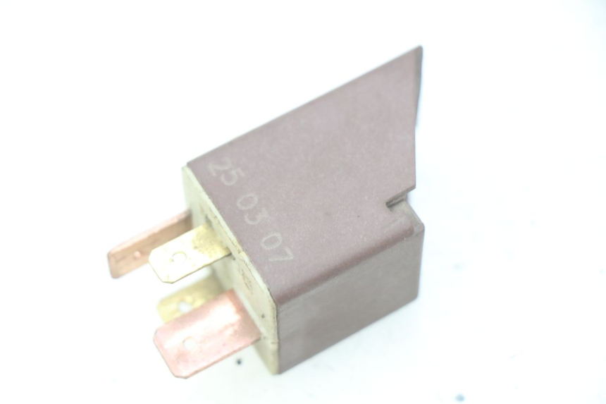 photo de STARTERRELAIS PIAGGIO FLY 100 (2006 - 2010) - Hoofdaanzicht