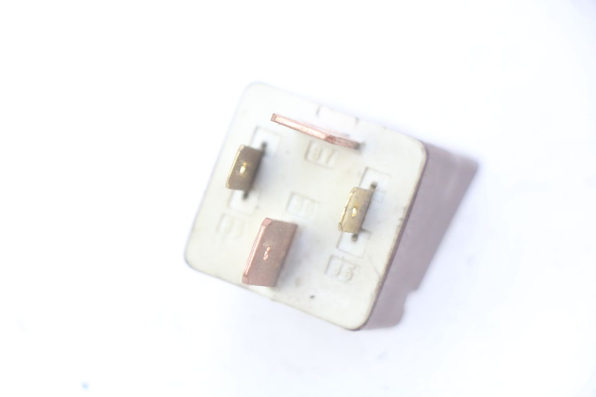 photo de STARTERRELAIS PIAGGIO FLY 100 (2006 - 2010) - Andere kijkhoek