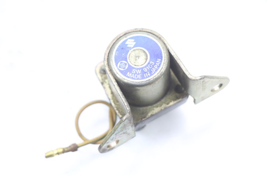 photo de STARTERRELAIS SUZUKI GSX E 250 (1982 - 1983) - Andere kijkhoek