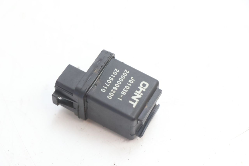 photo de STARTERRELAIS PEUGEOT KISBEE 2T 50 (2010 - 2017) - Detail van het onderdeel