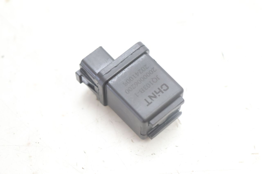 photo de STARTERRELAIS PEUGEOT KISBEE 2T 50 (2010 - 2017) - Detail van het onderdeel