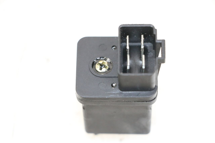 photo de STARTERRELAIS PEUGEOT KISBEE 4T 50 (2018 - 2022) - Andere kijkhoek