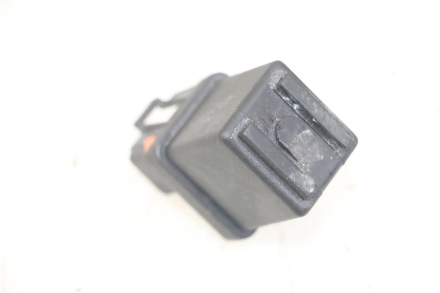 photo de STARTERRELAIS PEUGEOT KISBEE 4T 50 (2018 - 2022) - Andere kijkhoek