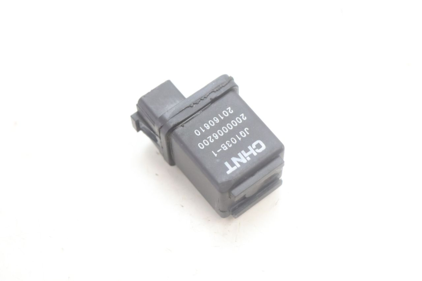 photo de STARTERRELAIS PEUGEOT KISBEE 4T 50 (2010 - 2017) - Detail van het onderdeel