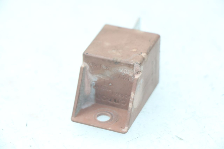 photo de STARTERRELAIS PIAGGIO LIBERTY 4T 50 (2009 - 2015) - Detail van het onderdeel