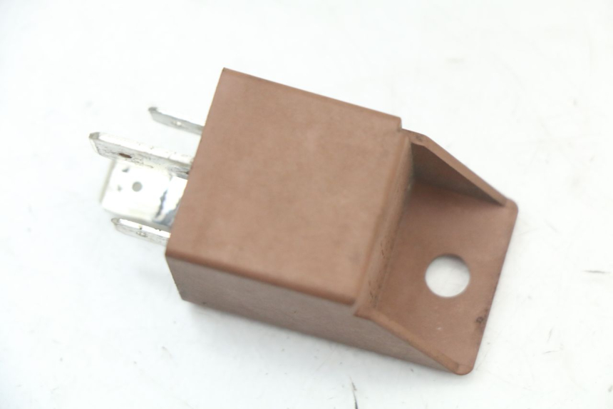 photo de STARTERRELAIS PIAGGIO MP3 125 (2006 - 2014) - Andere kijkhoek