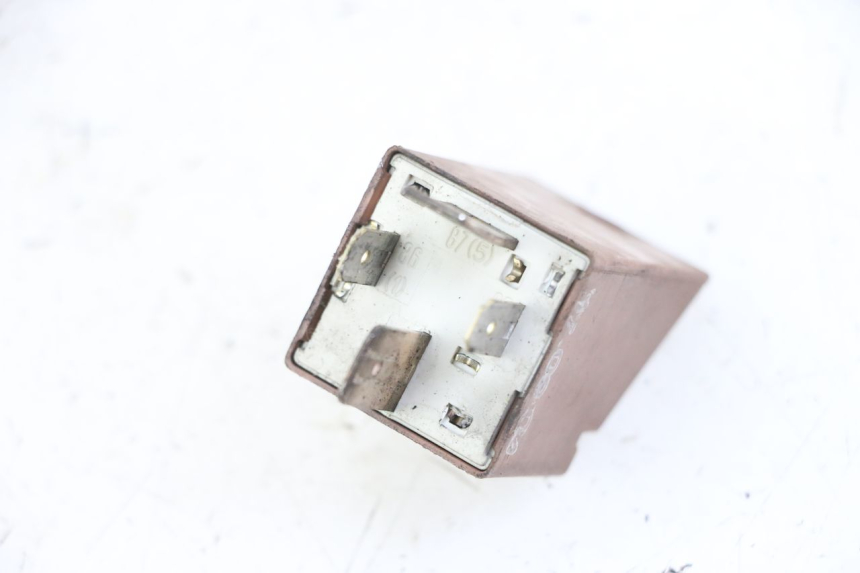 photo de STARTERRELAIS PIAGGIO VESPA GRANTURISMO 200 (2004 - 2005) - Detail van het onderdeel