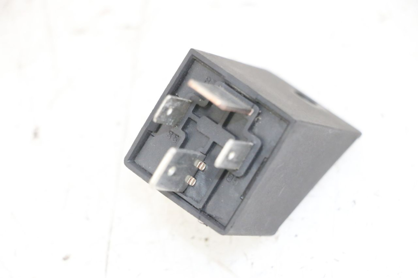 photo de STARTERRELAIS PEUGEOT SATELIS 125 (2013 - 2018) - Detail van het onderdeel