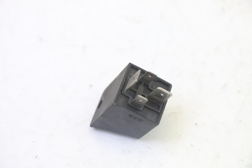 photo de STARTERRELAIS PEUGEOT SATELIS 125 (2013 - 2018) - Andere kijkhoek