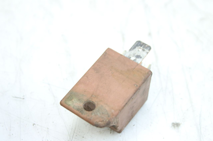 photo de STARTERRELAIS APRILIA SCARABEO 100 (2003 - 2012) - Zoom op gebruiksstaat