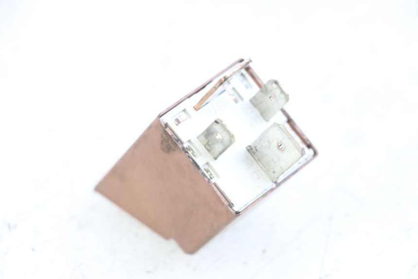 photo de STARTERRELAIS APRILIA SCARABEO 100 (2003 - 2012) - Zoom op gebruiksstaat