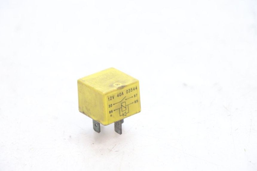 photo de STARTERRELAIS PEUGEOT SPEEDFIGHT 2 AC 50 (2000 - 2009) - Detail van het onderdeel