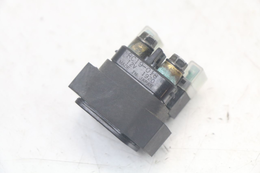 photo de STARTERRELAIS YAMAHA TDM ABS 900 (2002 - 2014) - Detail van het onderdeel