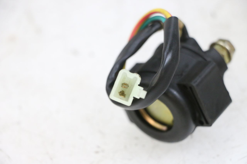 photo de STARTERRELAIS PEUGEOT TWEET PRO EFI 4T 50 (2021 - 2022) - Zoom op gebruiksstaat