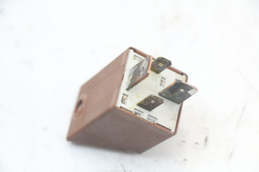 photo de STARTERRELAIS PIAGGIO TYPHOON 50 (2000 - 2009) - Andere kijkhoek