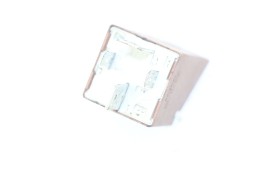 photo de STARTERRELAIS PIAGGIO VESPA LX 2T 50 (2005 - 2013) - Zoom op gebruiksstaat