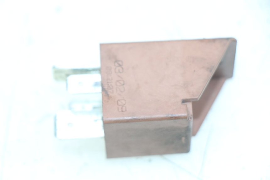 photo de STARTERRELAIS PIAGGIO VESPA LXV 125 (2006 - 2009) - Detail van het onderdeel