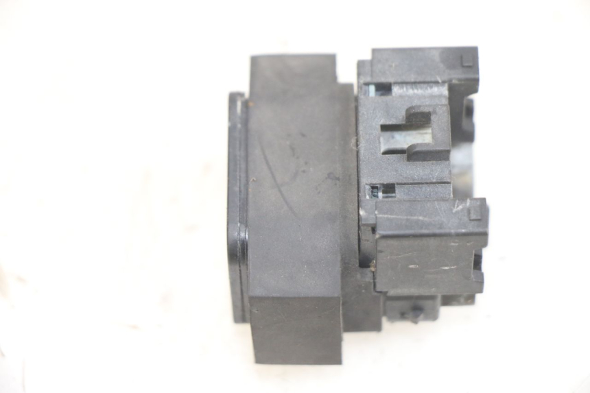 photo de STARTERRELAIS YAMAHA X-MAX XMAX 250 (2006 - 2009) - Zoom op gebruiksstaat